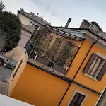 Civico 84 *