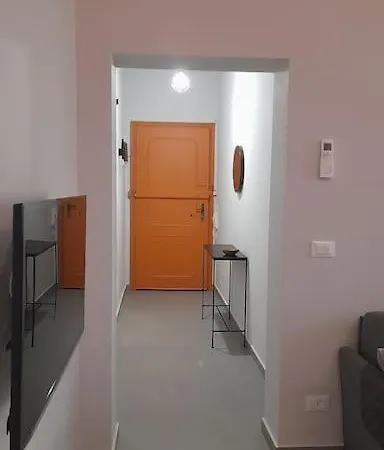 Apartment Civico 84 *