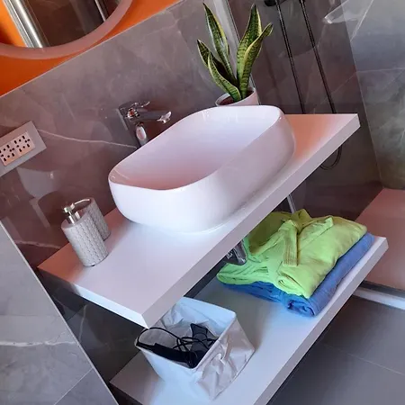 Civico 84 Апартаменти