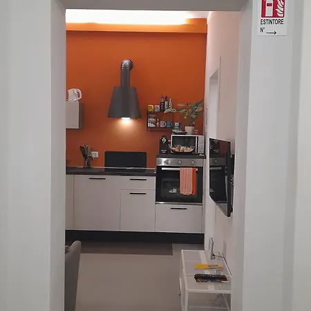 Апартаменти Civico 84 *